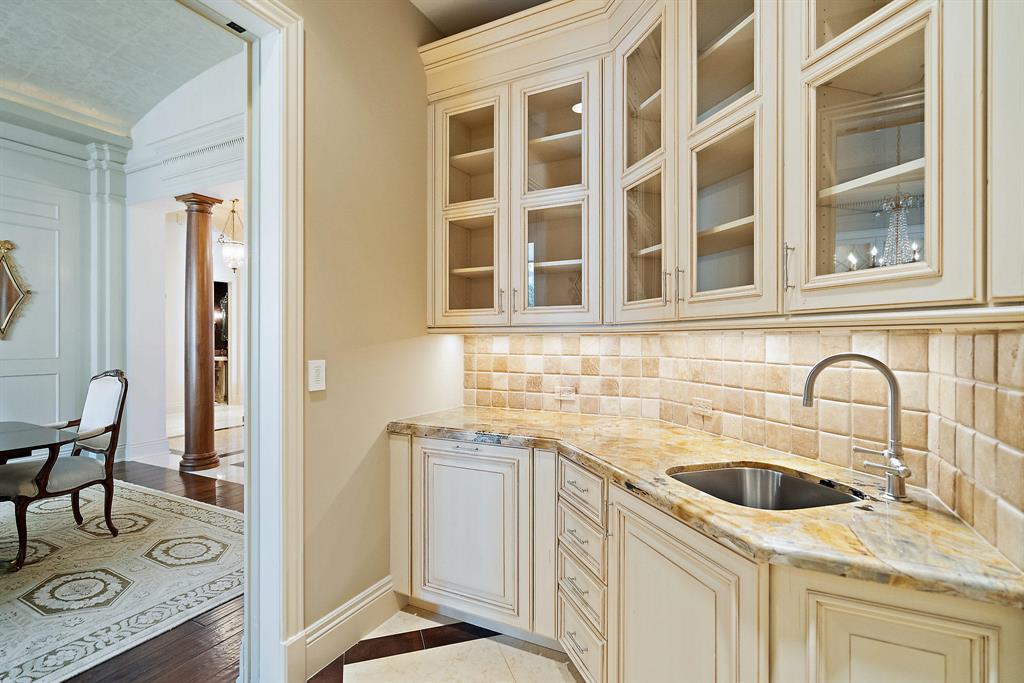 BEARS CLUB - Residential