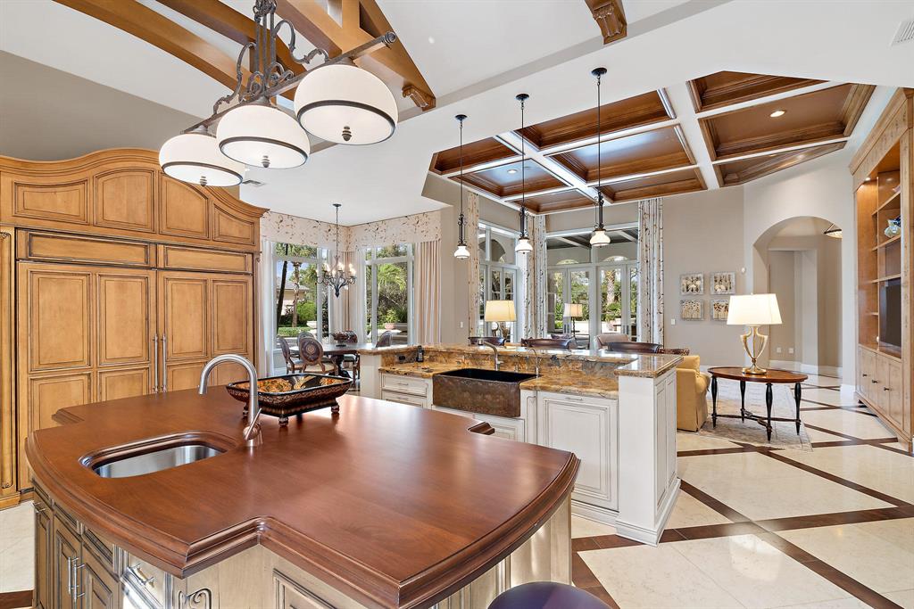 BEARS CLUB - Residential