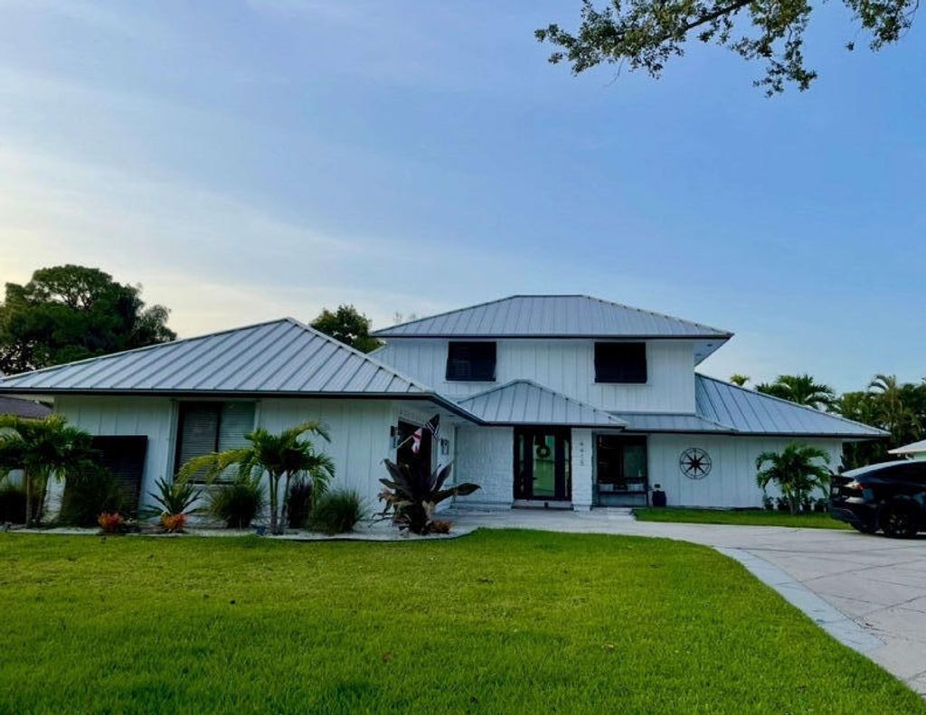 Photo of 4415 River Pines Court, Jupiter, FL 33469 (MLS # R11163858)