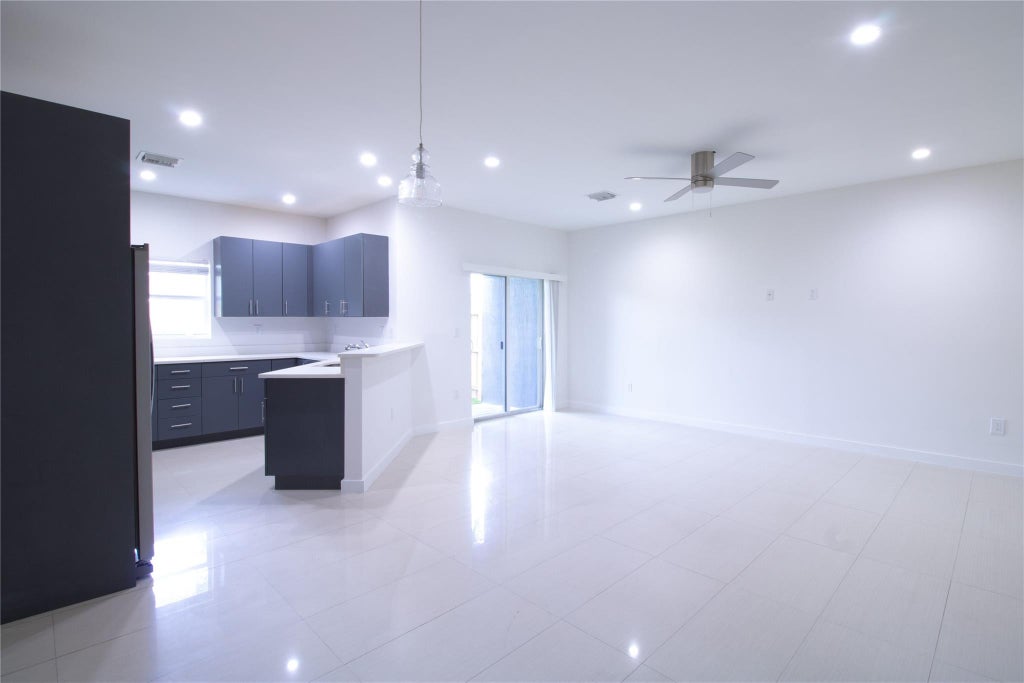 Photo of 422 SE 16TH Street SE, Fort Lauderdale, FL 33316 (MLS # B26092757)