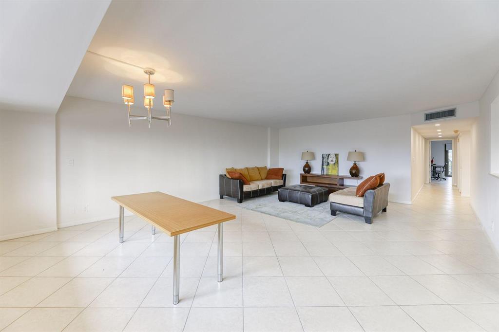 SEA RANCH CLUB A - Residential Lease