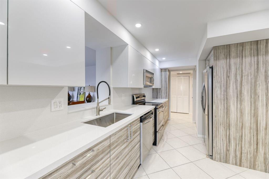 SEA RANCH CLUB A - Residential Lease