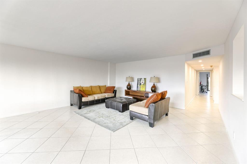 SEA RANCH CLUB A - Residential Lease