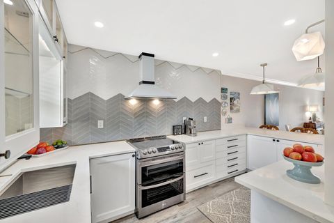 Tiny photo for 1332 Bayview Drive #402, Fort Lauderdale, FL 33304 (MLS # F10556311)