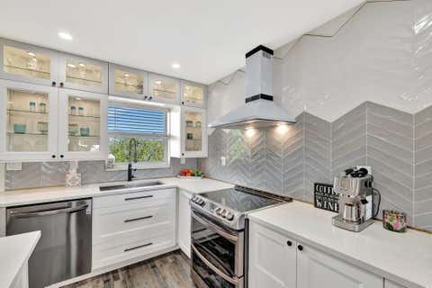 Tiny photo for 1332 Bayview Drive #402, Fort Lauderdale, FL 33304 (MLS # F10556311)