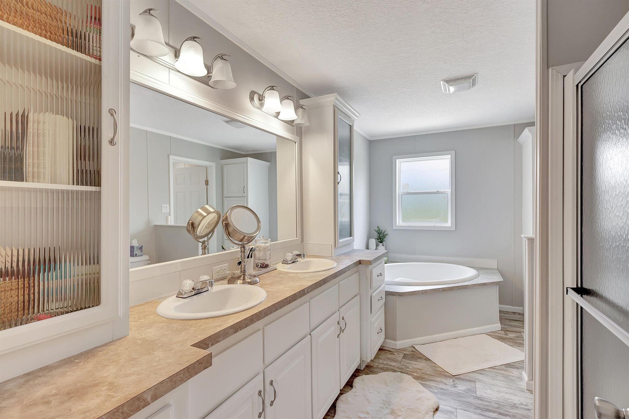 67300 Sunrise/Sunset Grov - Residential