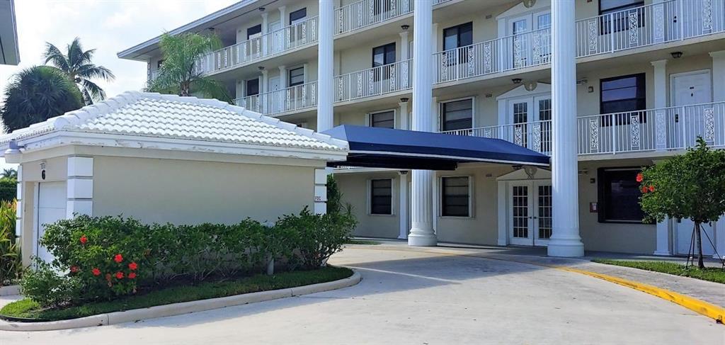 WHITEHALL VILLAGE - Residential