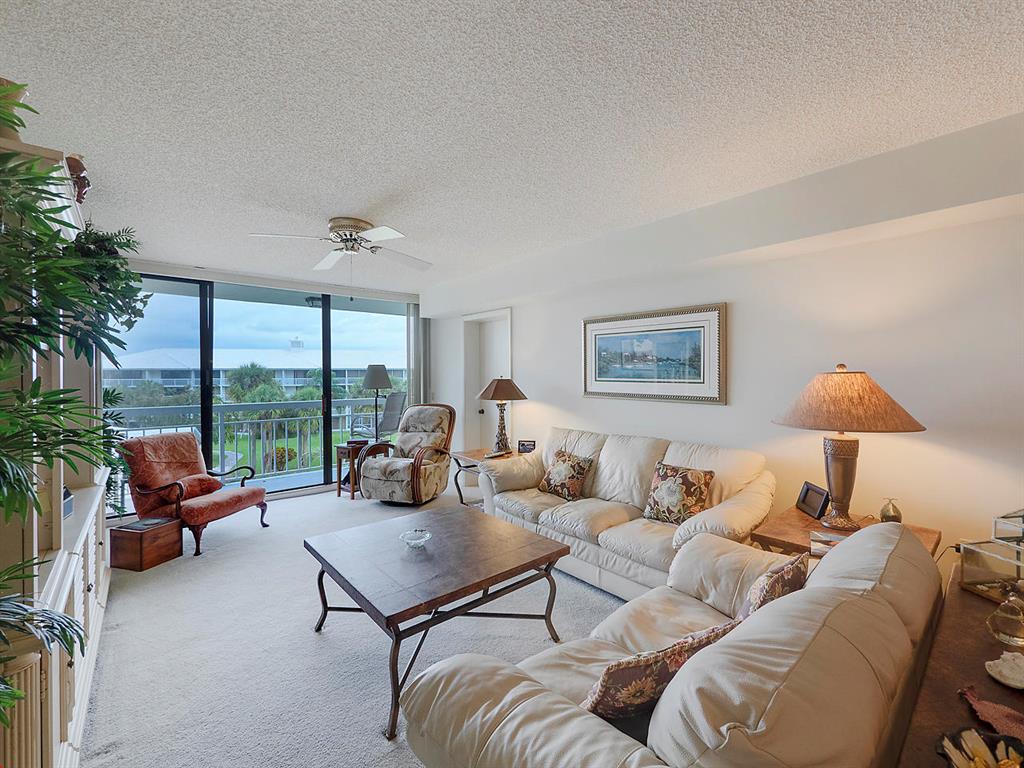 WHITEHALL VILLAGE - Residential