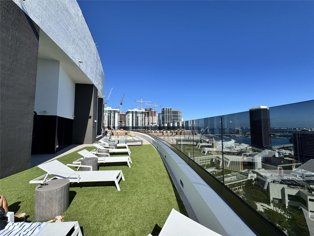 District 225 - Residential