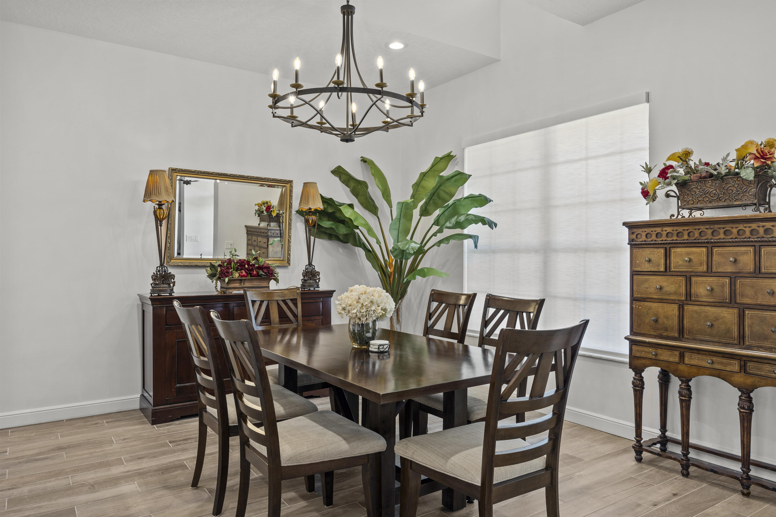 1782 Clydesdale Avenue House