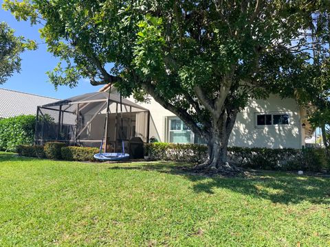 Tiny photo for 186 Citrus Trail Circle, Boynton Beach, FL 33436 (MLS # B26021694)