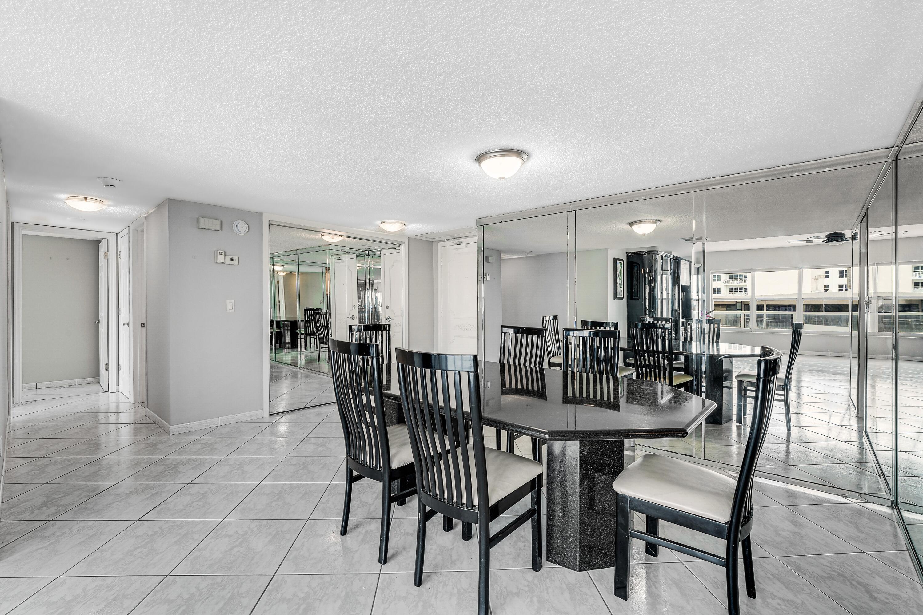 REGENCY TOWER SOUTH CONDO - Residential