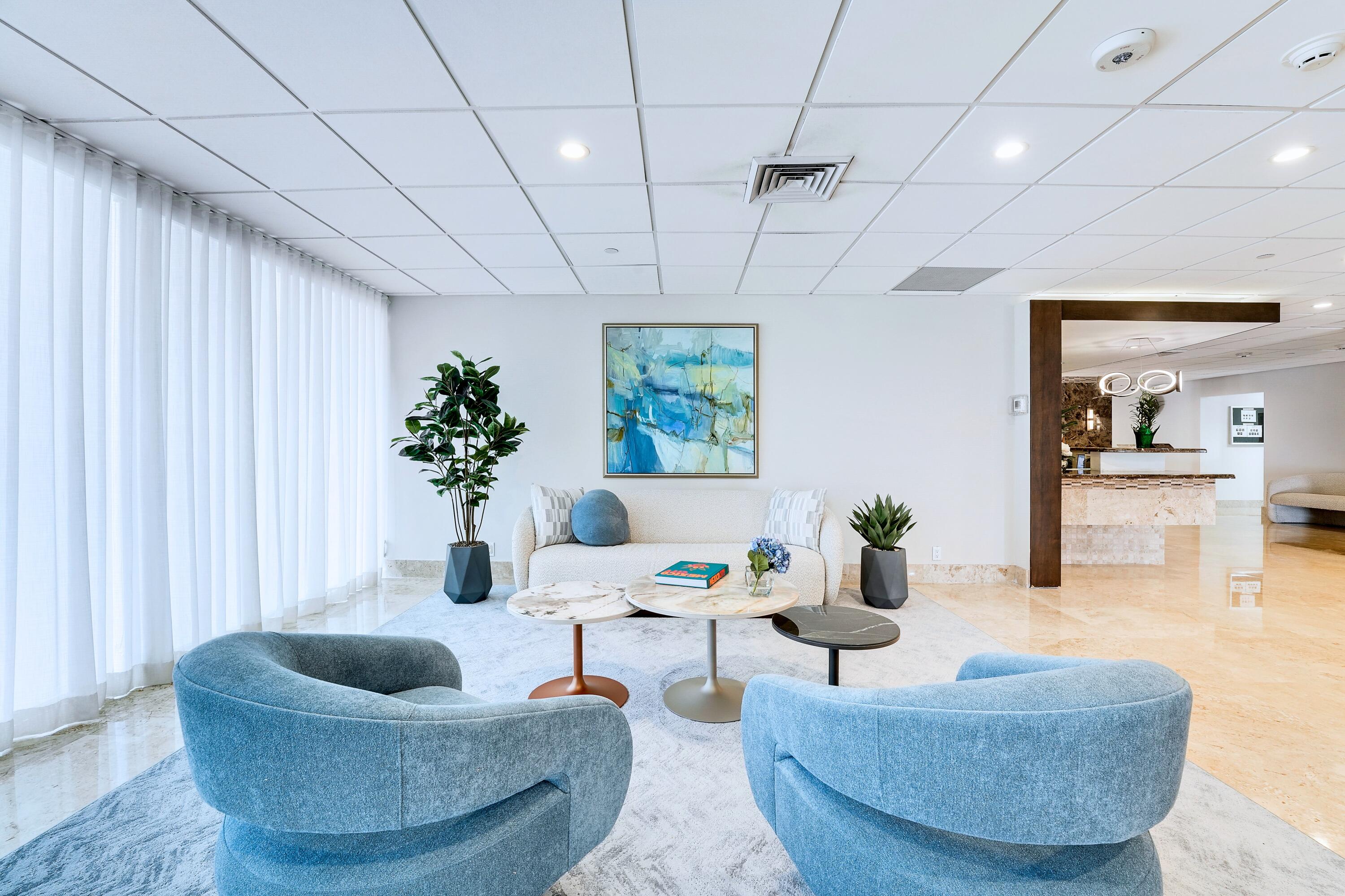REGENCY TOWER SOUTH CONDO - Residential