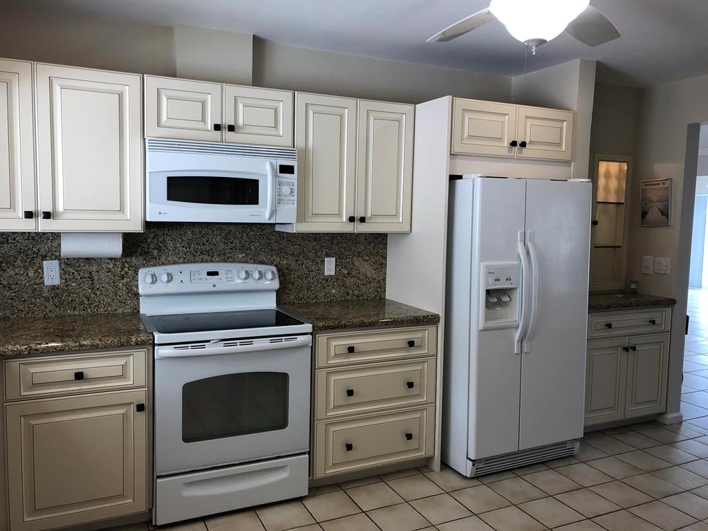 ATLANTIS 3 CITY OF - Residential