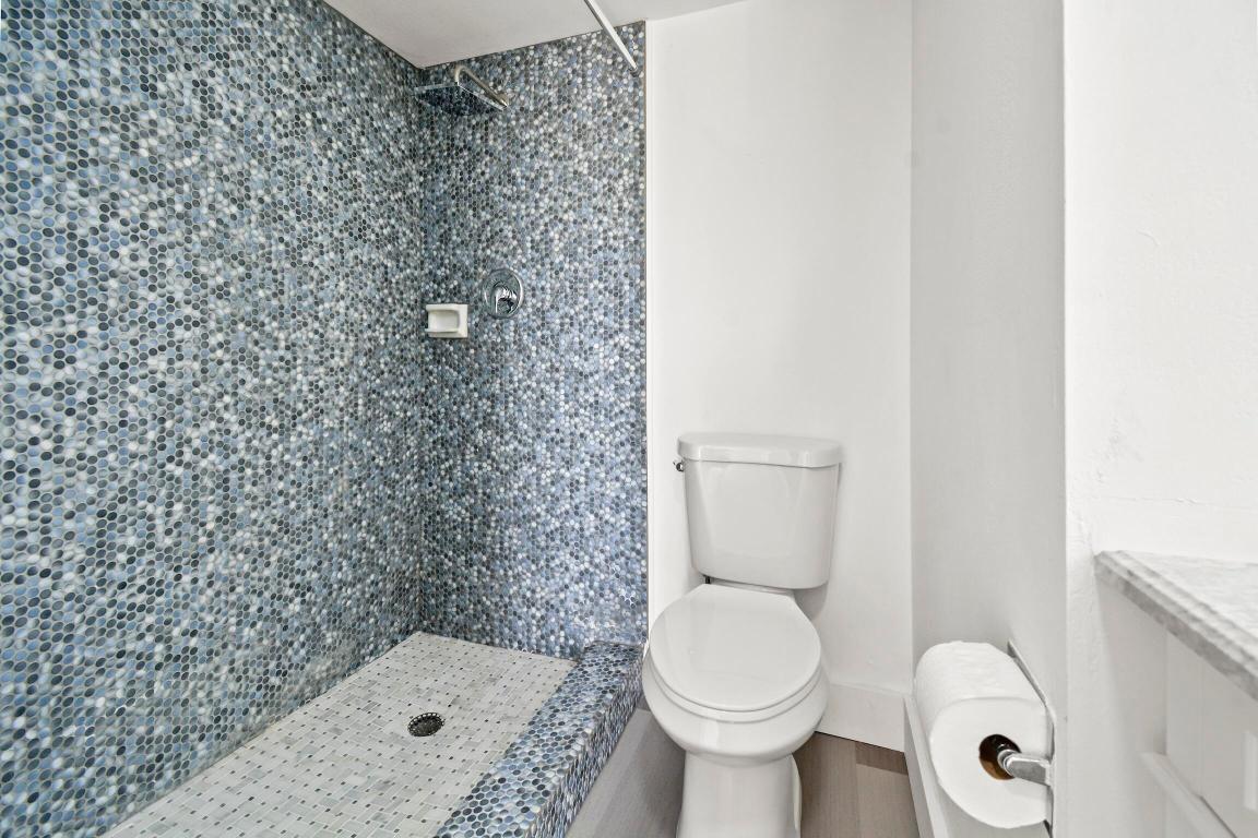 CENTURY VILLAGE - Residential Lease