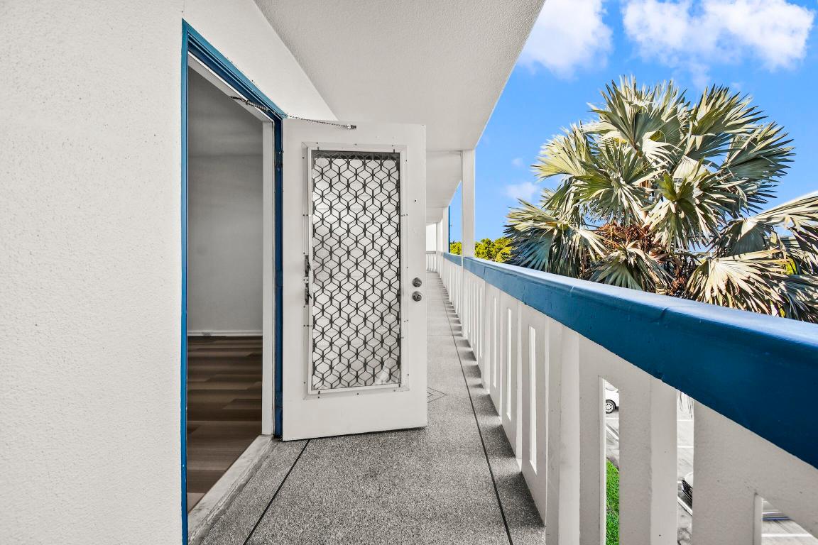 CENTURY VILLAGE - Residential Lease