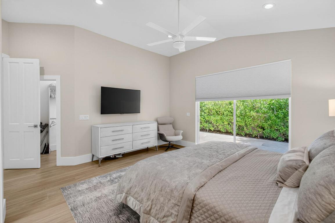 LAUREL POINTE - Residential