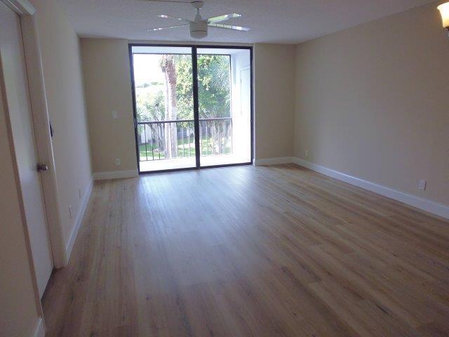 LAS VERDES SEAGRAPE CONDO - Residential