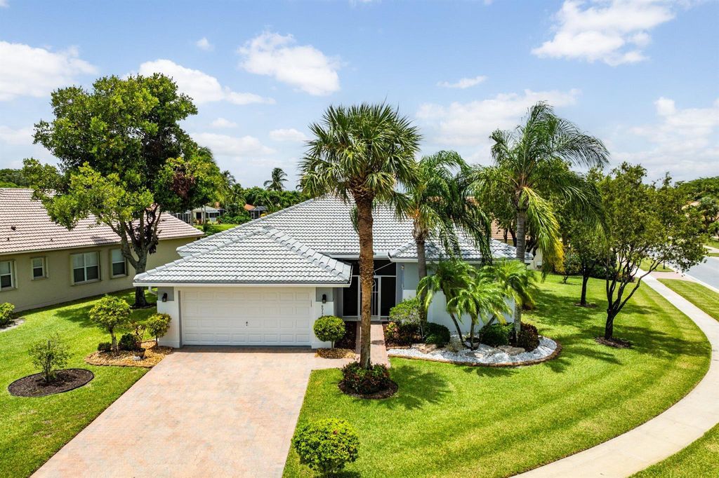 Photo of 8925 Via Tuscany Drive, Boynton Beach, FL 33472 (MLS # R11110573)