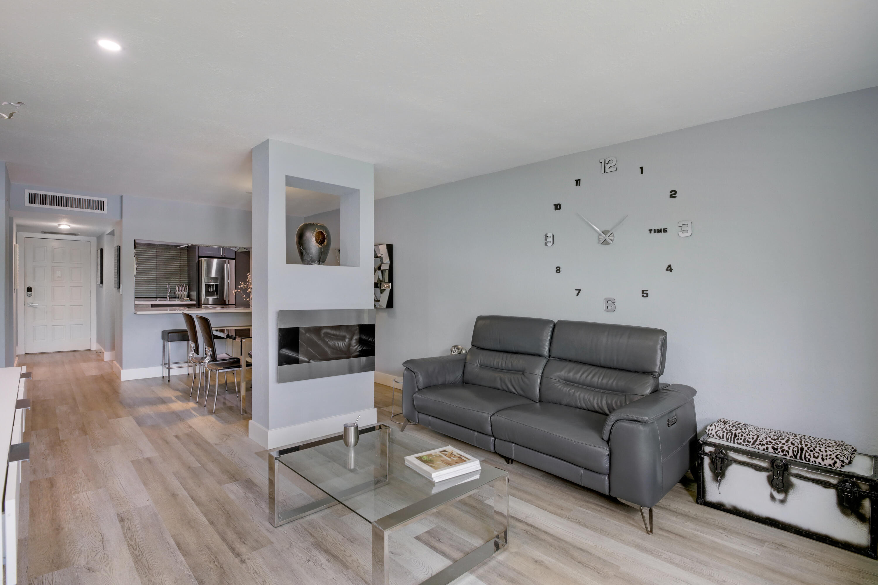FOUNTAINS OF PALM BEACH CONDO 2 - Residential Lease