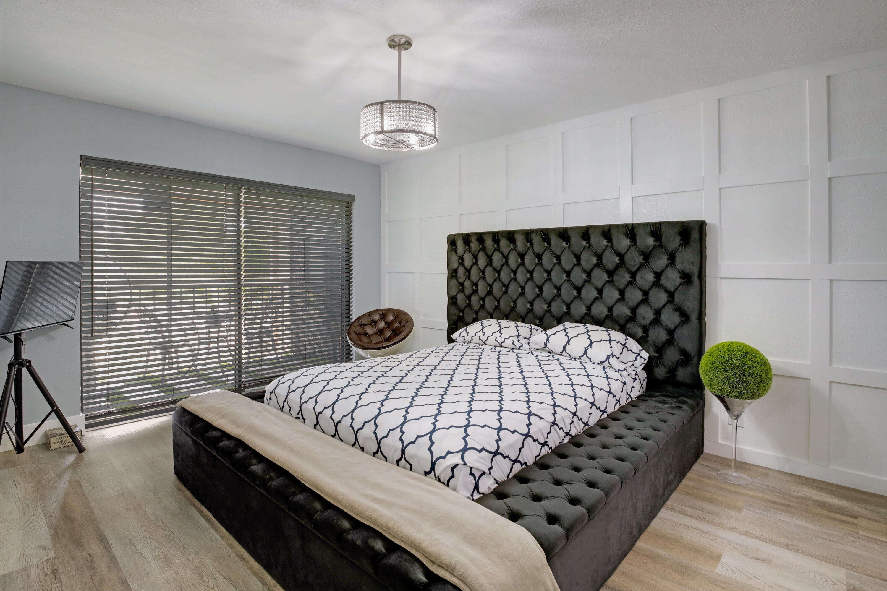 FOUNTAINS OF PALM BEACH CONDO 2 - Residential Lease