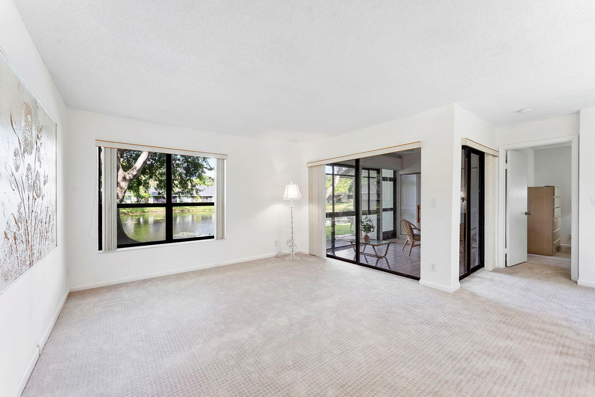 3993 Carambola Cir 2998