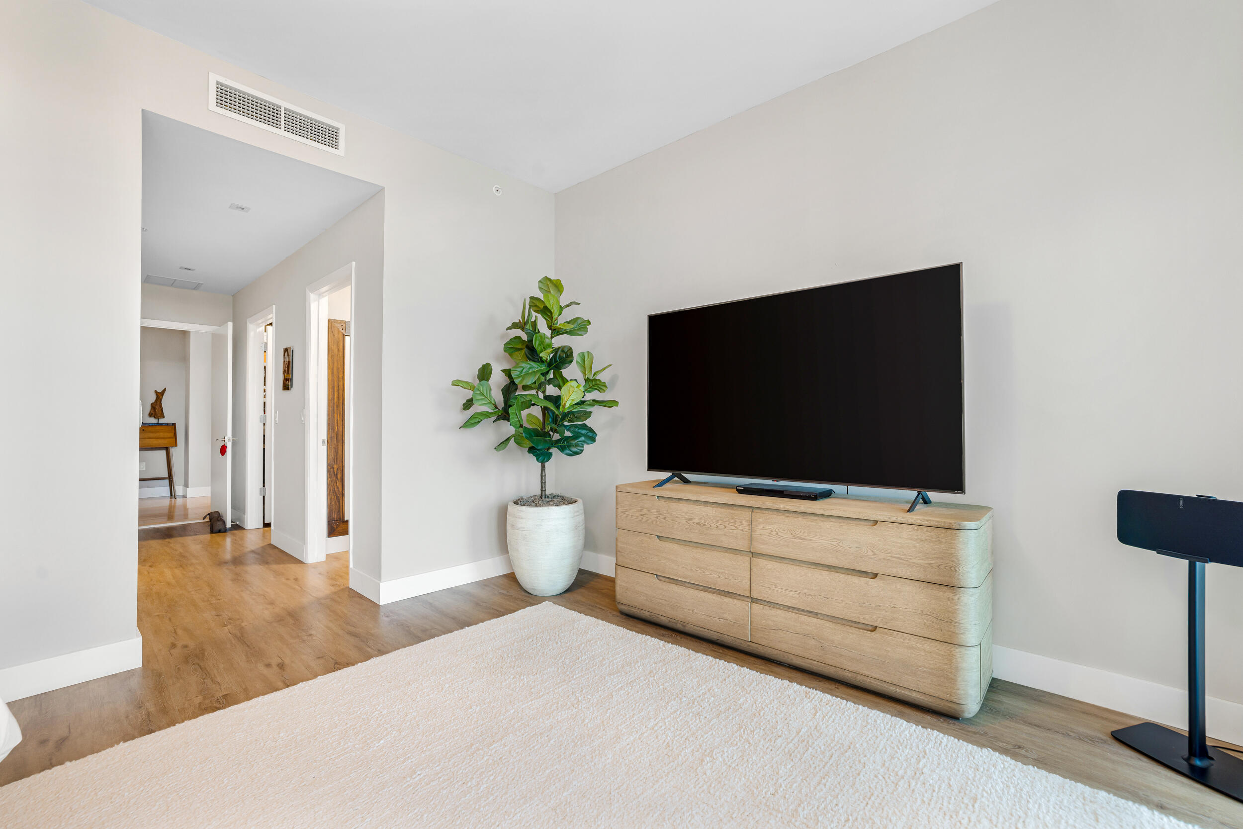 PARAMOUNT FT LAUDERDALE CONDO - Residential