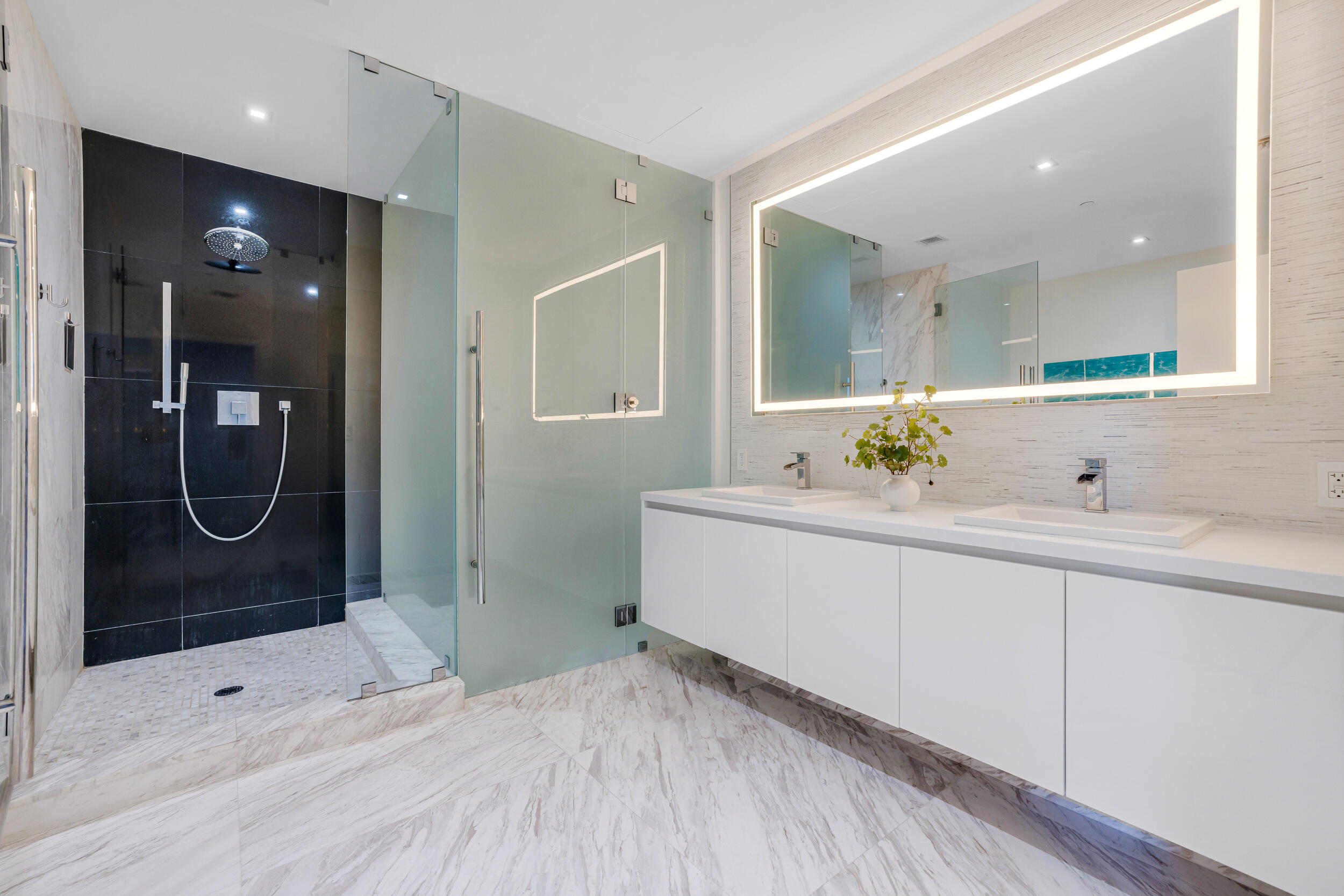 PARAMOUNT FT LAUDERDALE CONDO - Residential