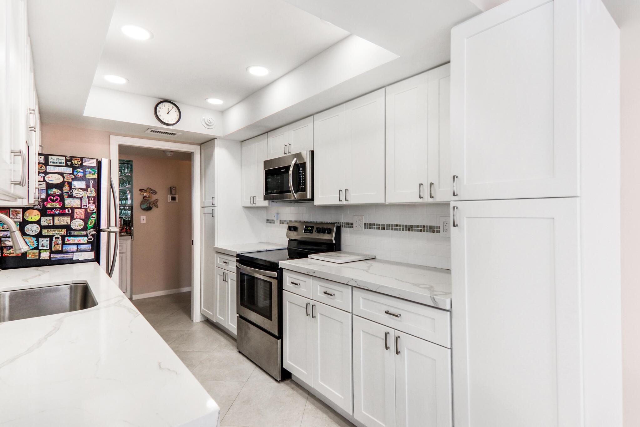 DUNES TOWERS CONDO - Residential