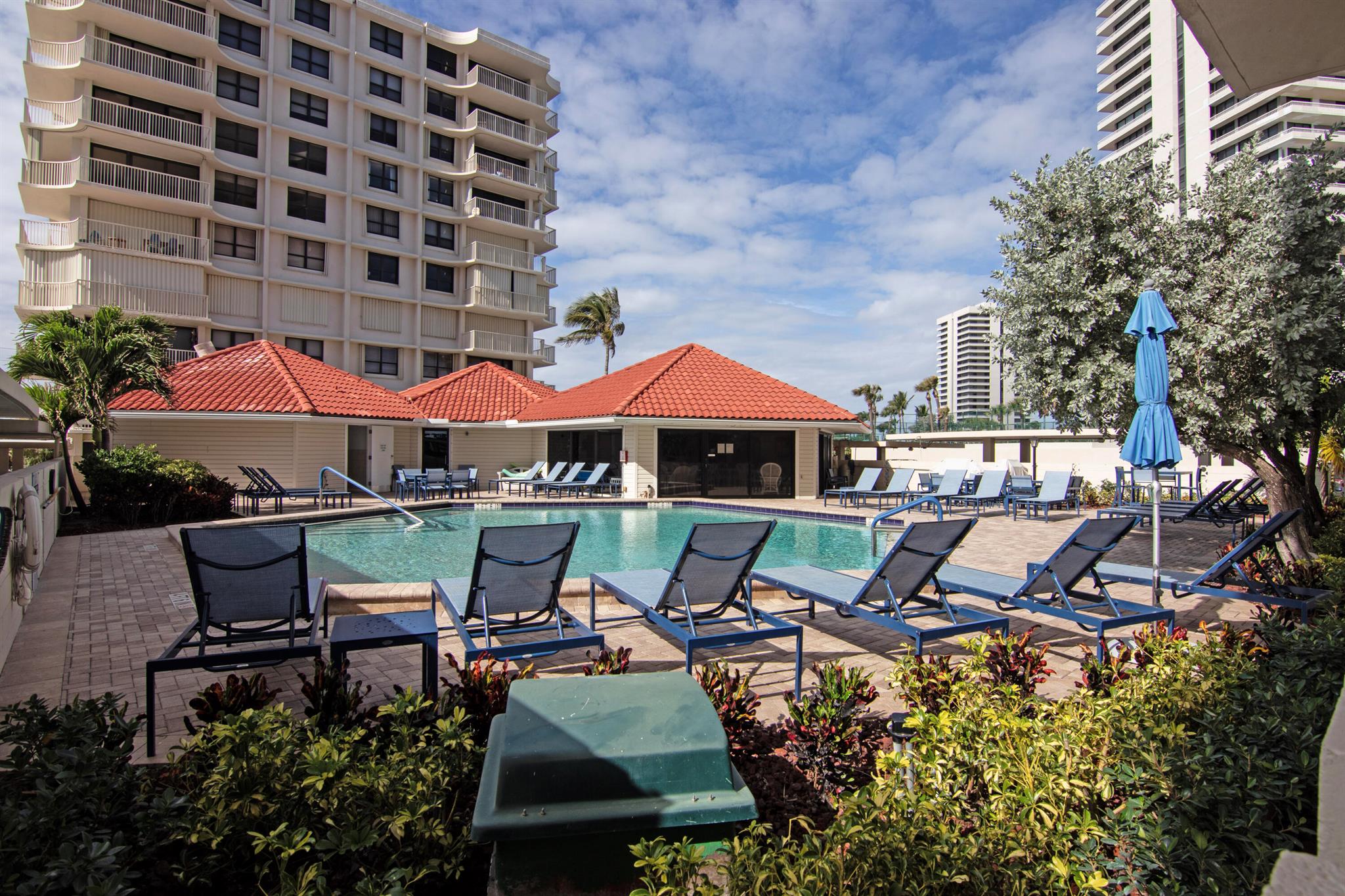 DUNES TOWERS CONDO - Residential