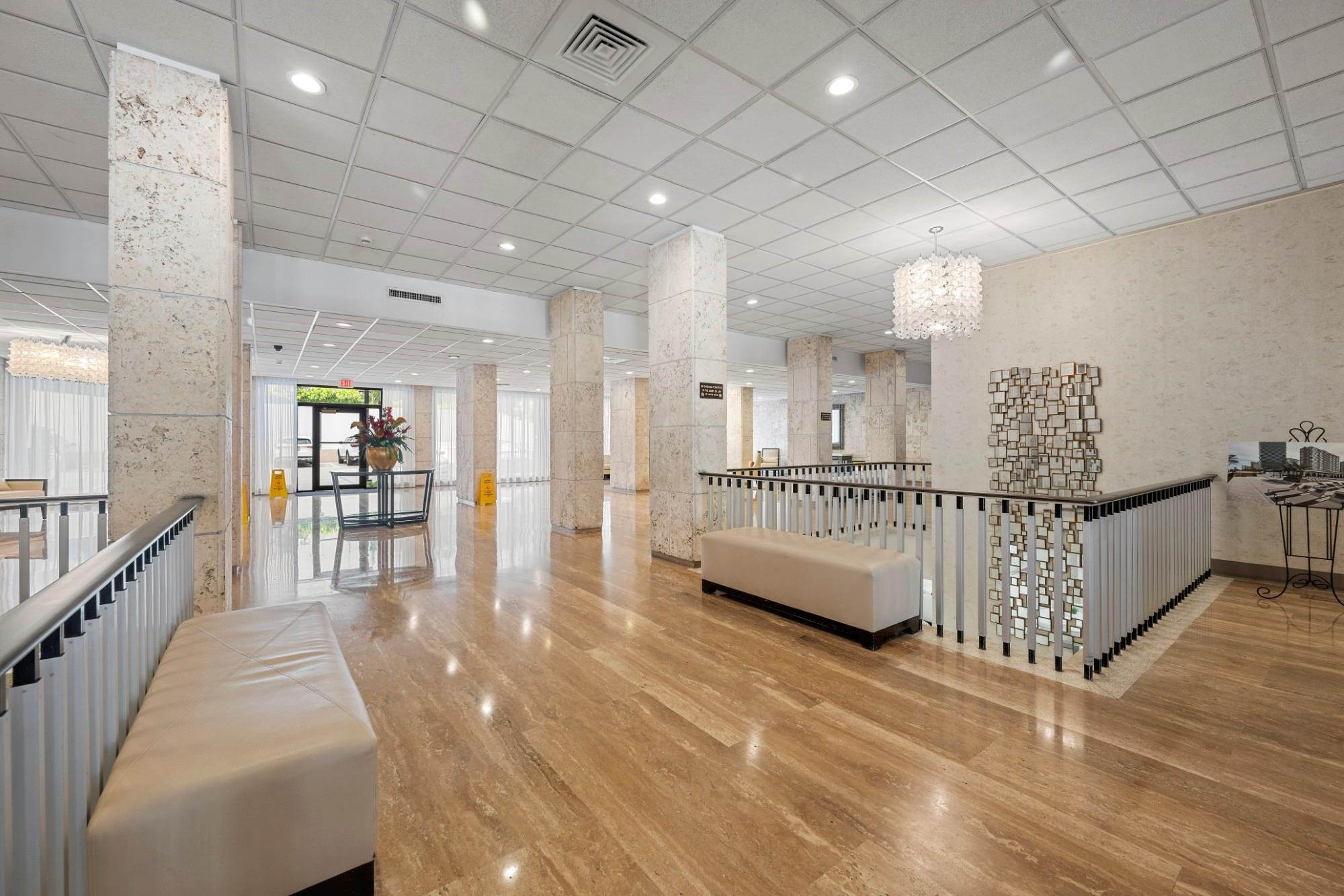 1980 S Ocean Drive 15L