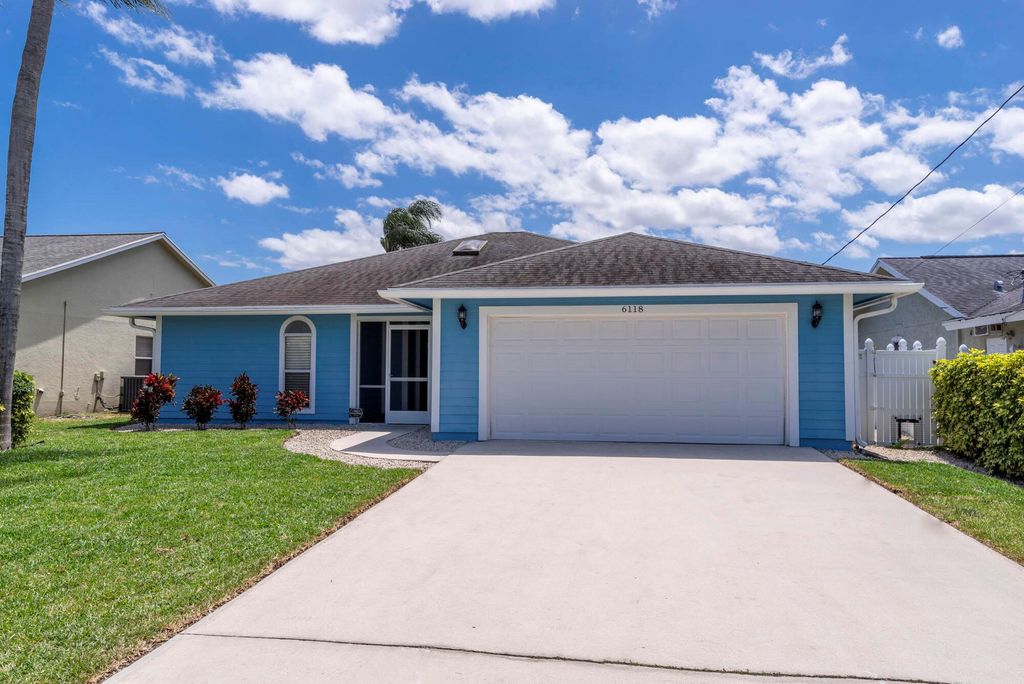 Photo of 6118 Barbara Street, Jupiter, FL 33458 (MLS # R10981936)
