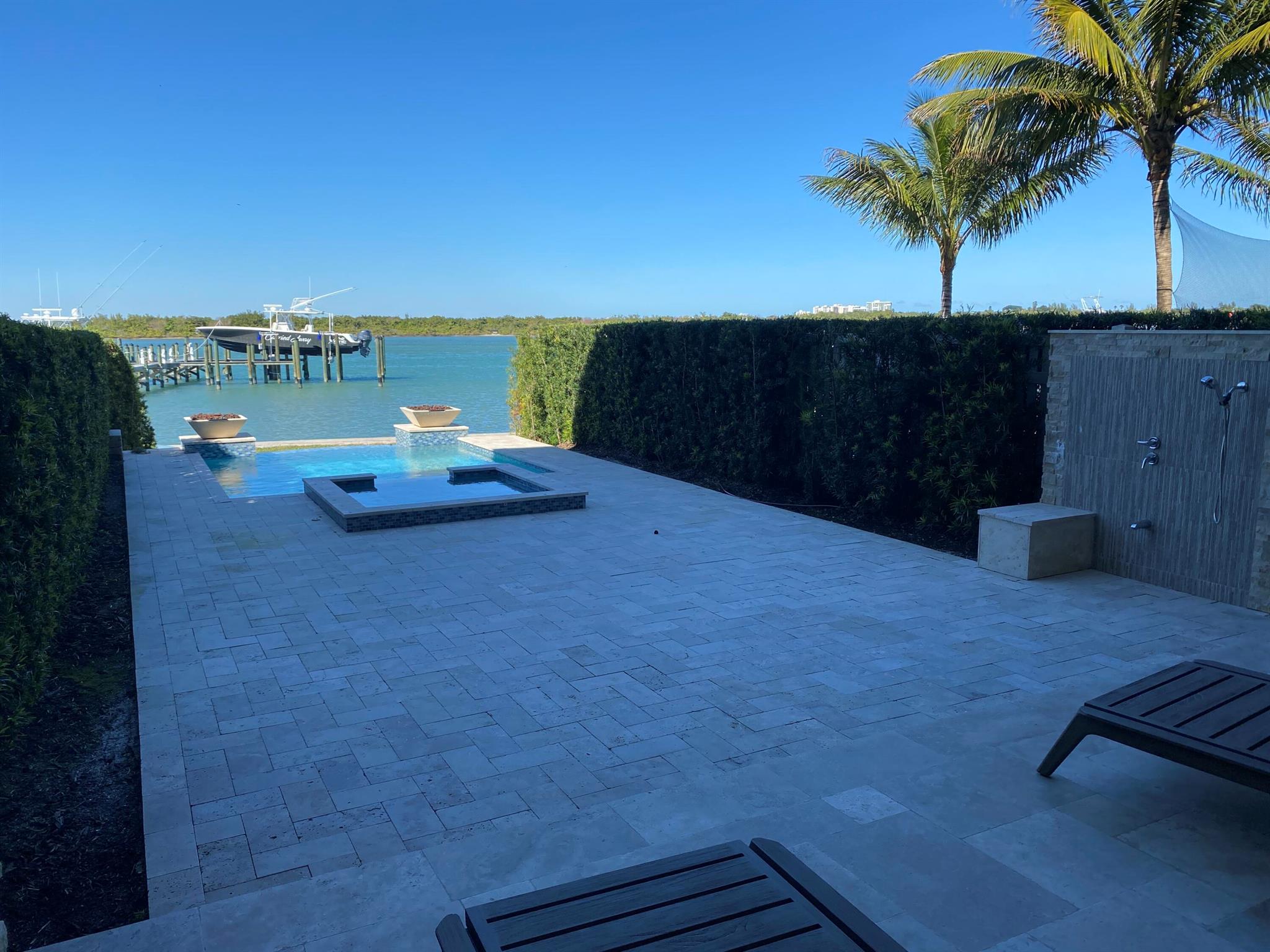 Inlet Palms - Residential