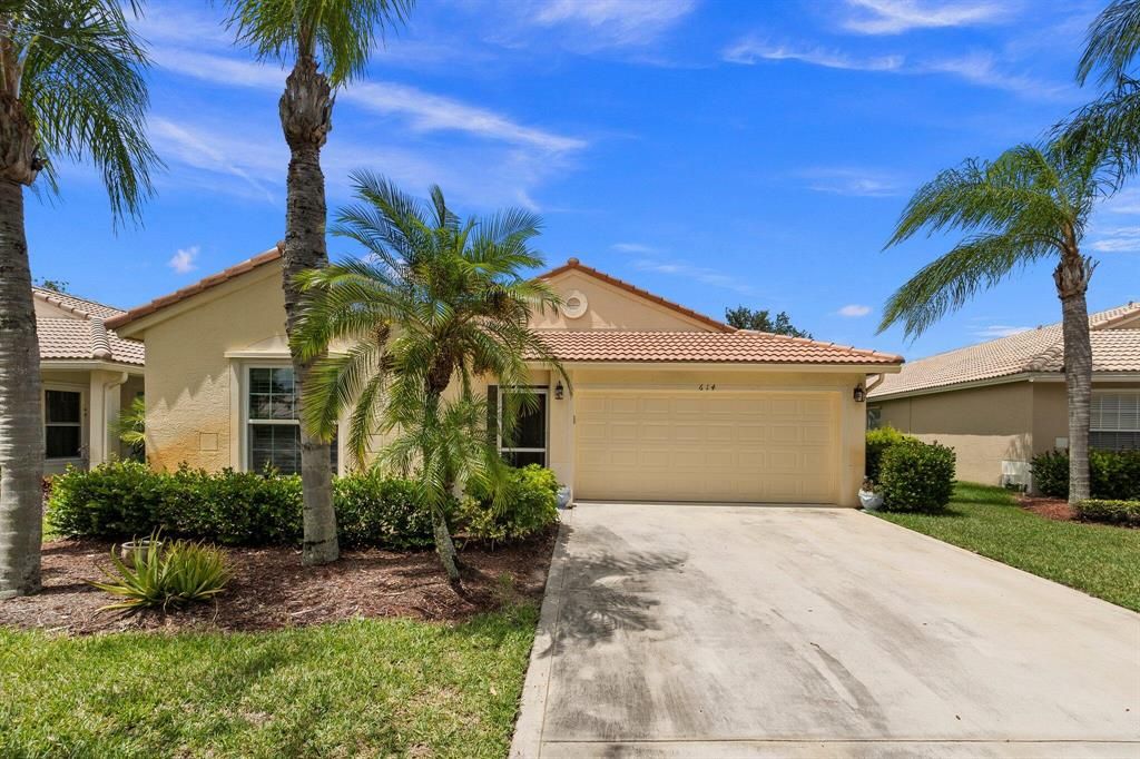 Photo of 614 NW Stanford Lane Ln, Port Saint Lucie, FL 34983 (MLS # R10829346)