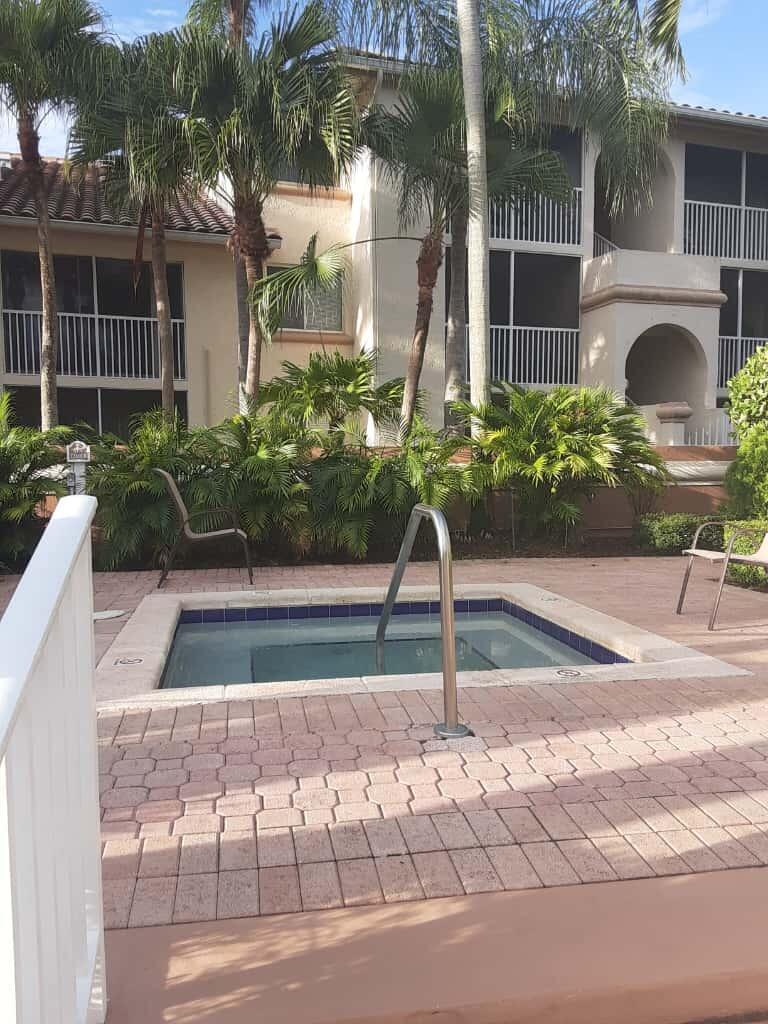 STERLING VILLAGES OF PALM - Residential Lease