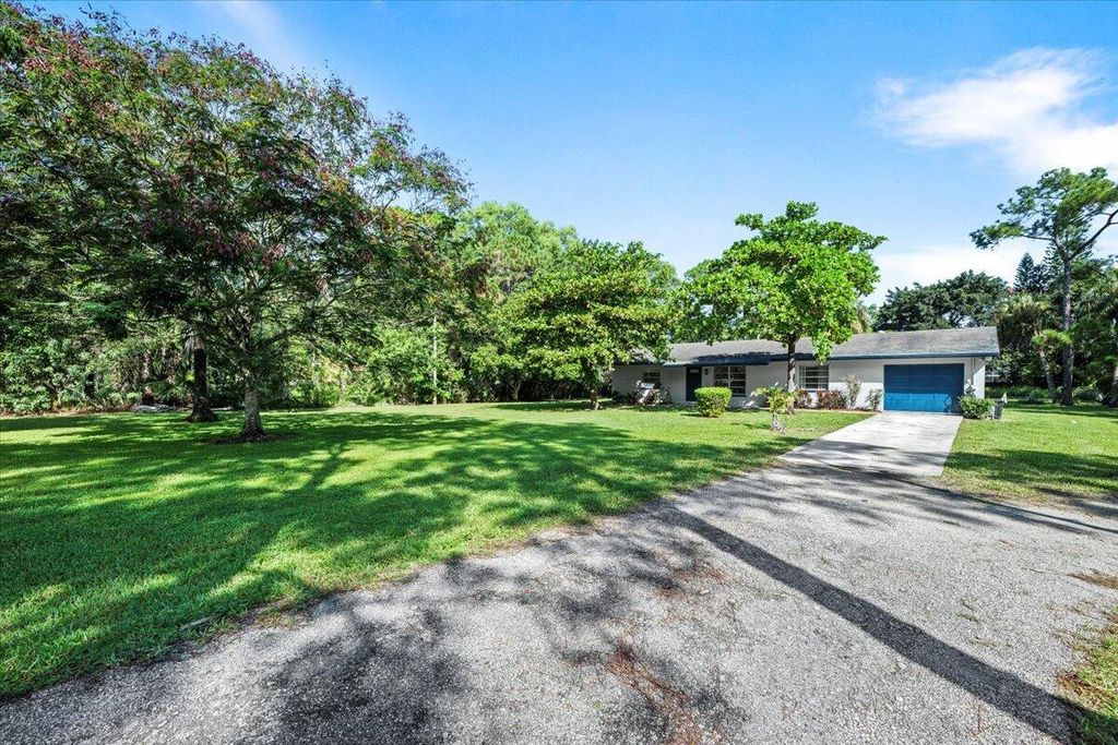 Photo of 11613 52nd Road N, West Palm Beach, FL 33411 (MLS # R11129335)