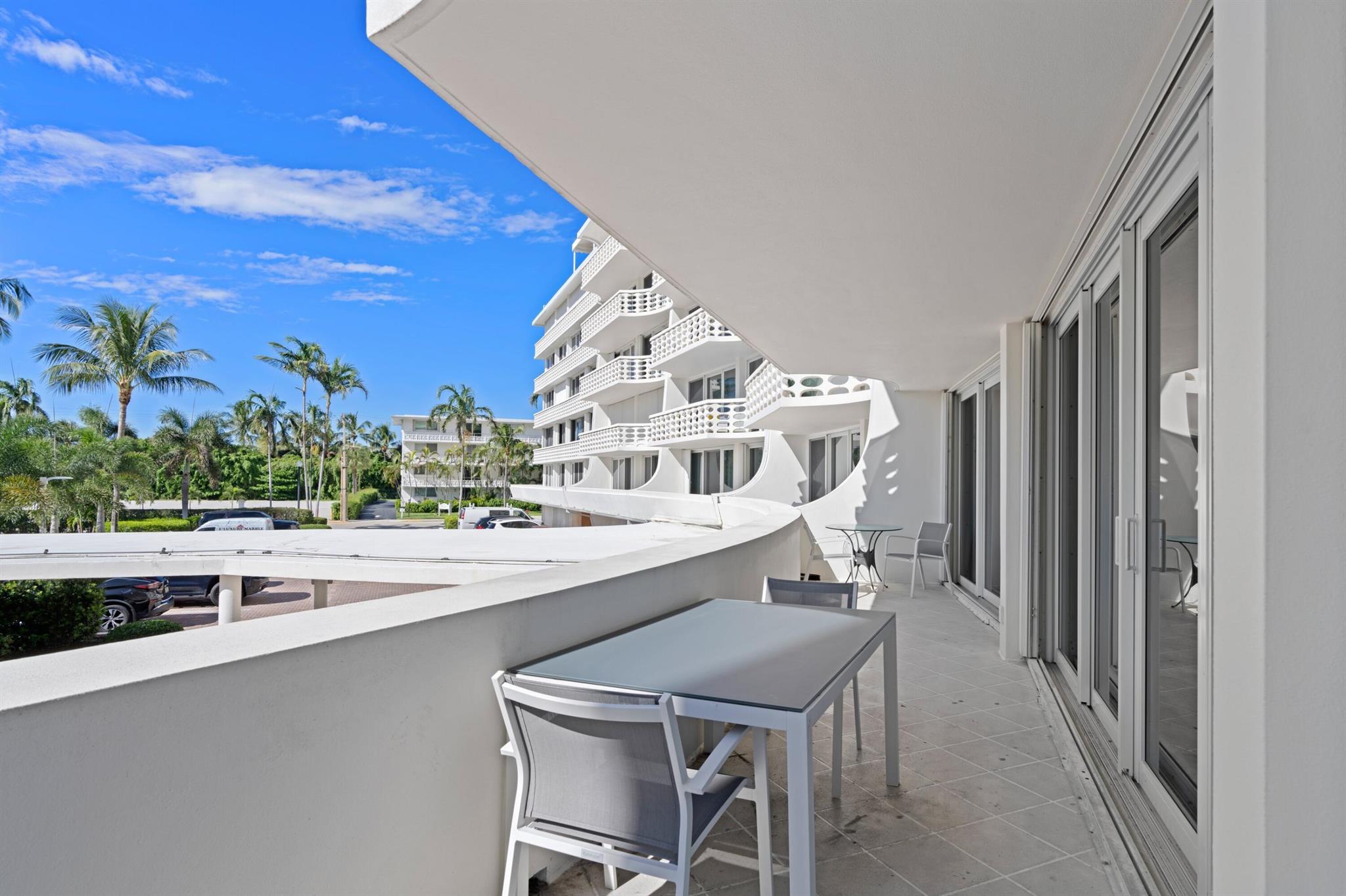 130 Sunrise Avenue 2150