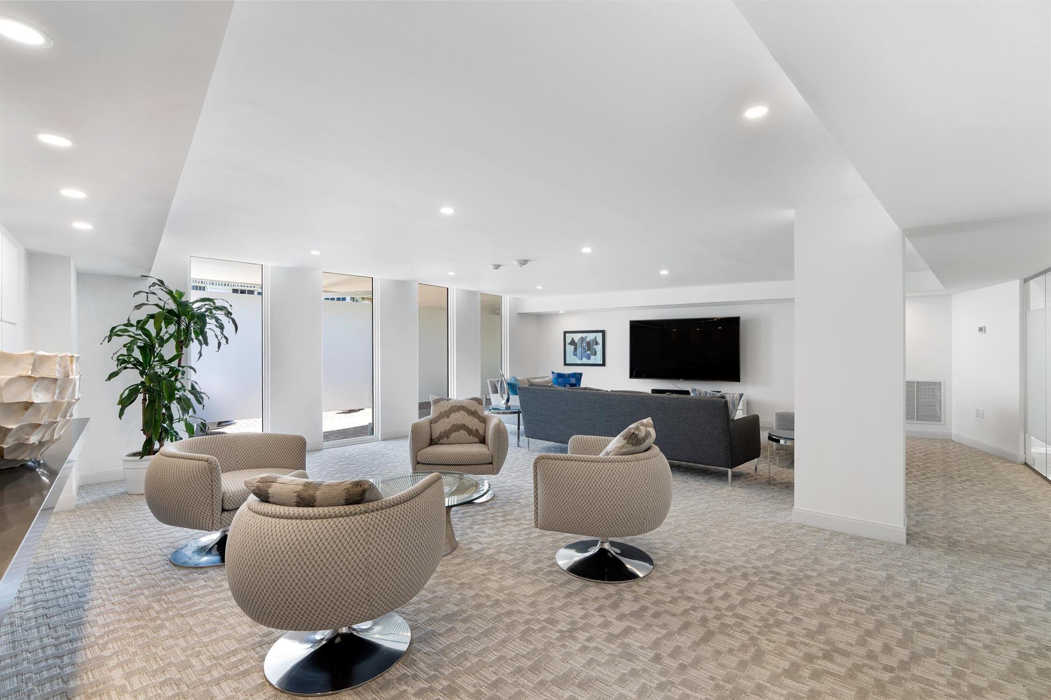 SUN AND SURF ONE HUNDRED - Residential