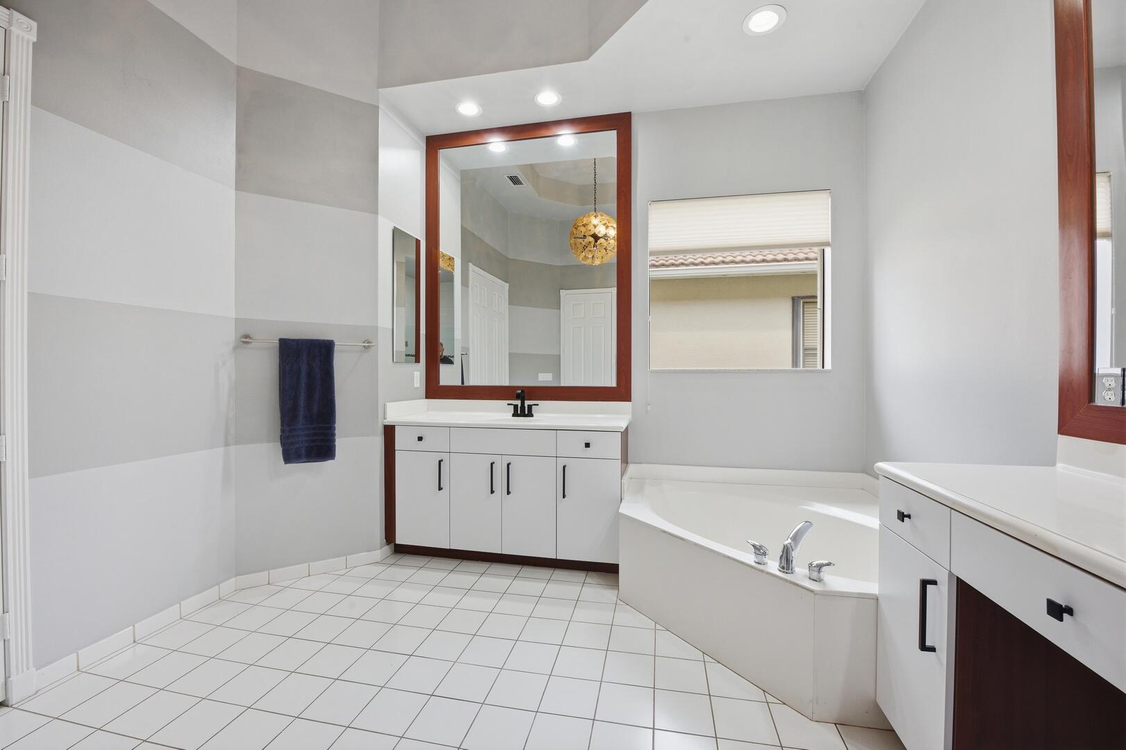 TIVOLI LAKES - Residential