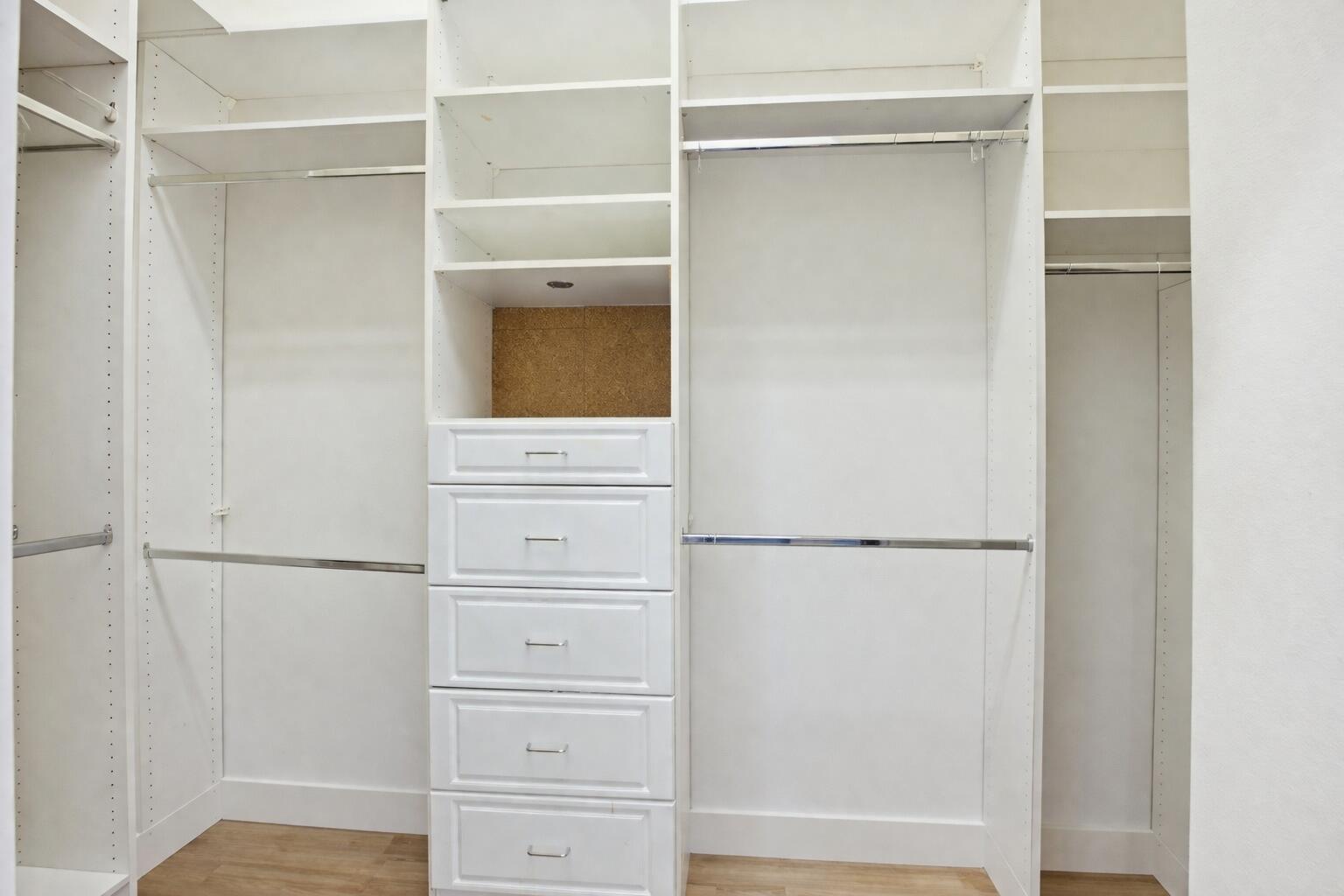 TIVOLI LAKES - Residential