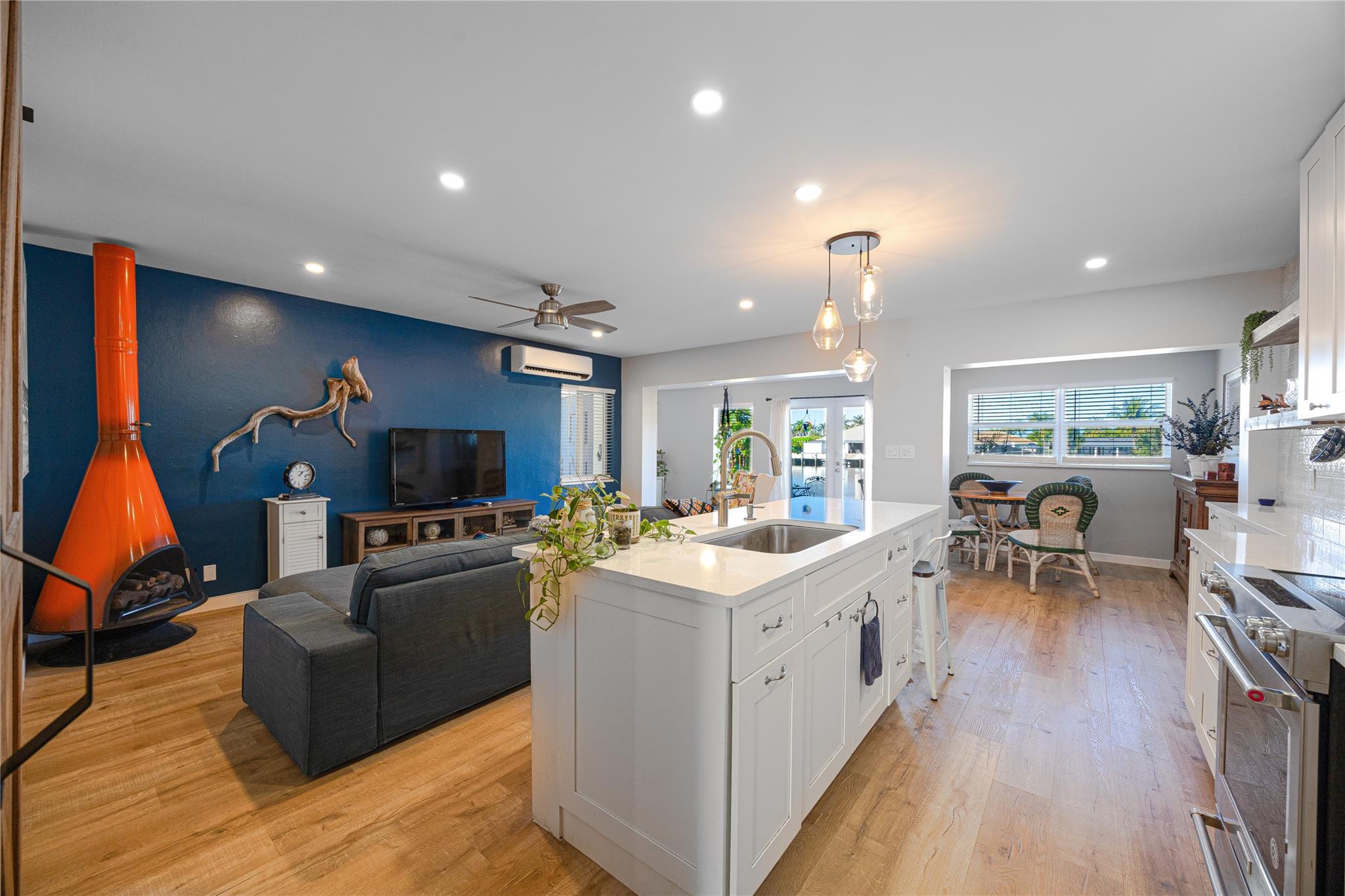 761 E Mcnab Rd 1