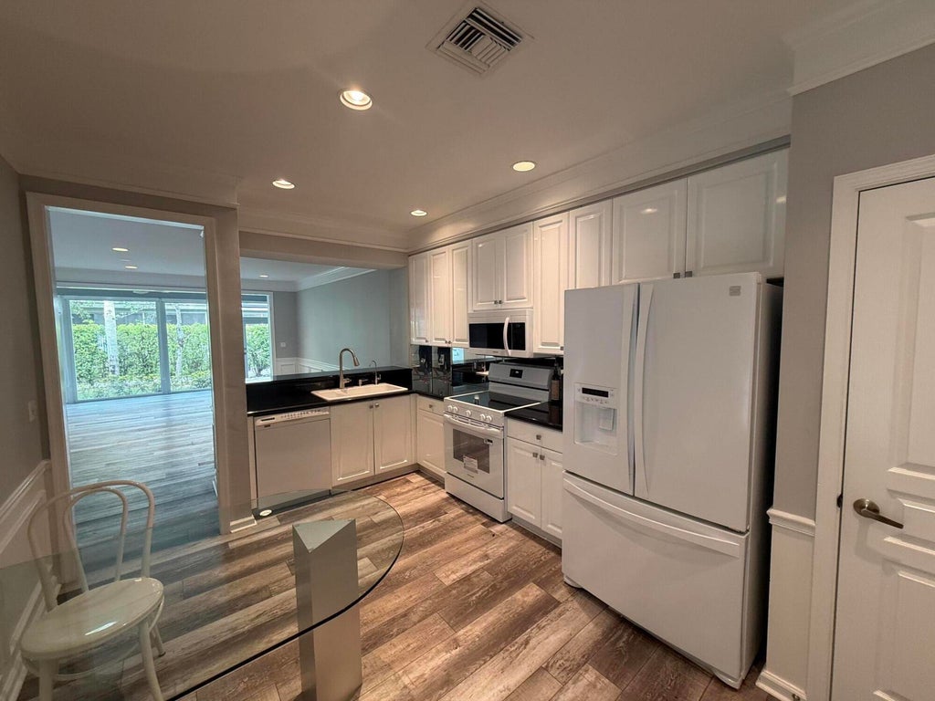 Photo of 21543 St Andrews Grand Circle #41, Boca Raton, FL 33486 (MLS # B26008893)