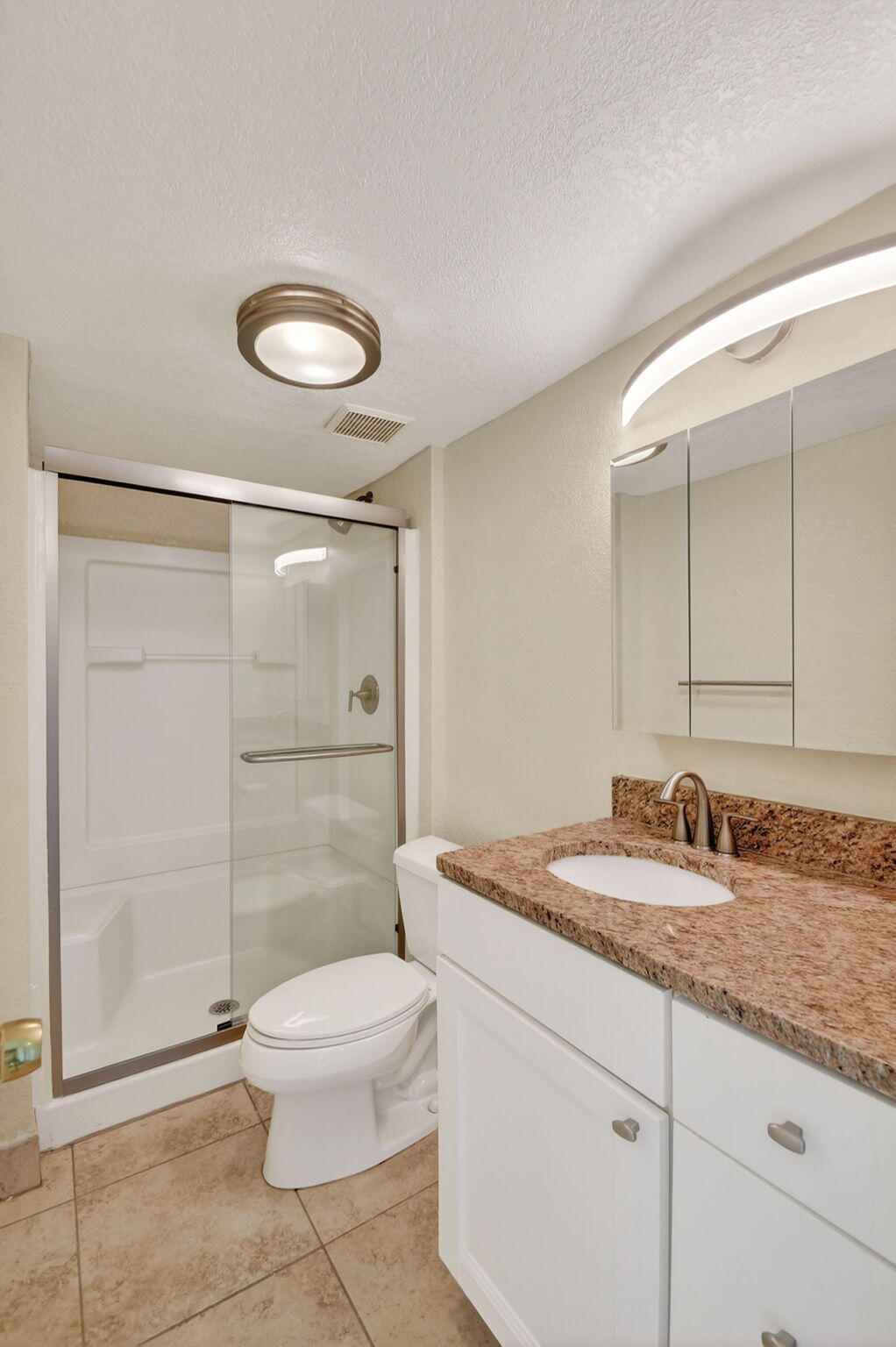 VILLAGE ROYALE ON THE GREEN CONDO - Residential