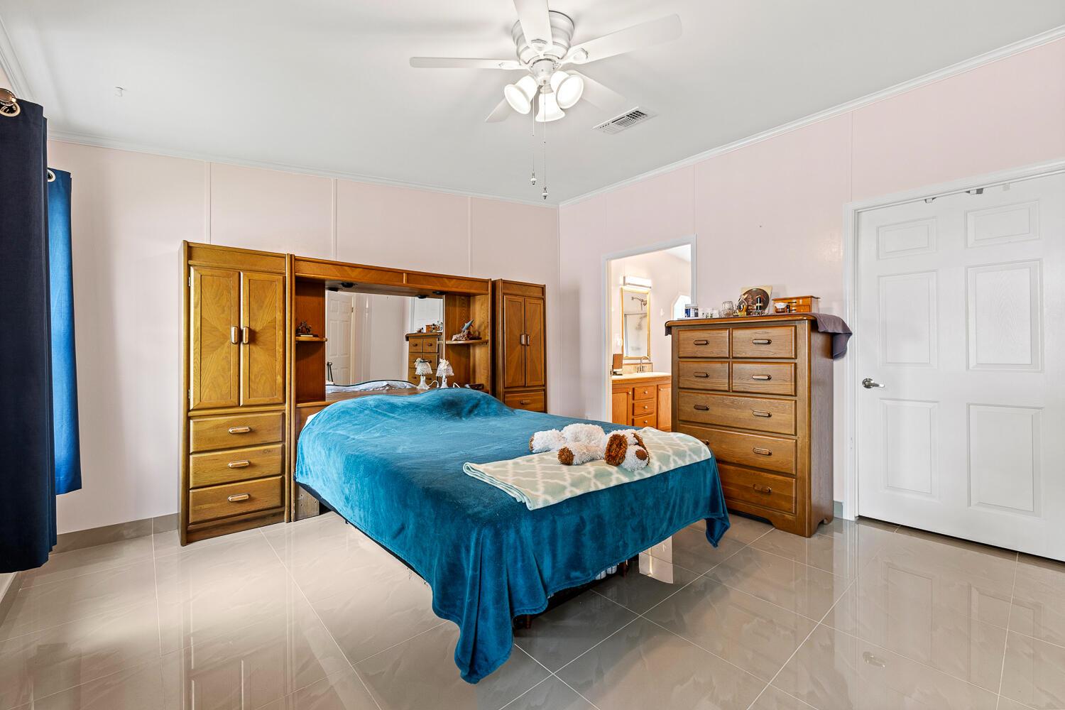 SANDALFOOT BLVD ESTATES - Residential