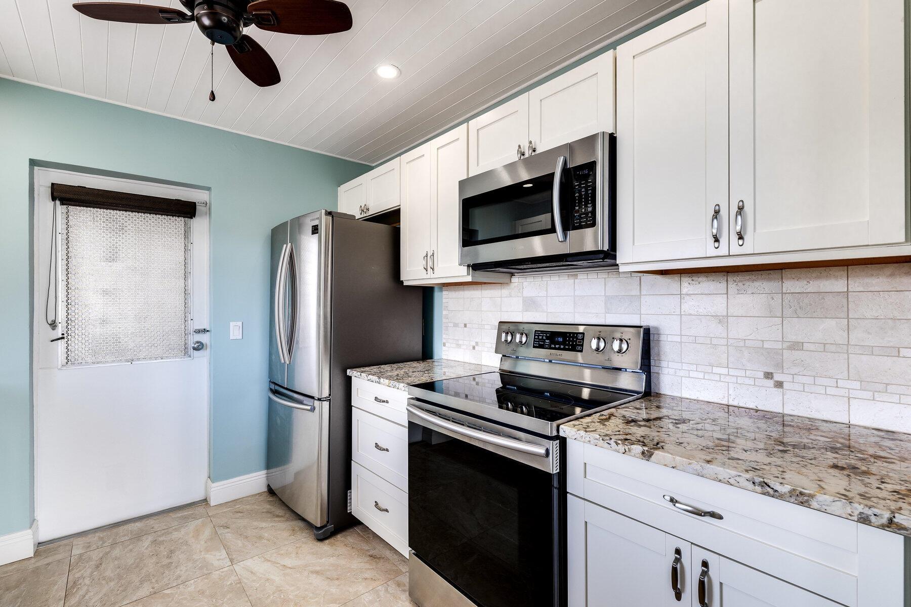 GOLD COAST TOWERS CONDO - Residential