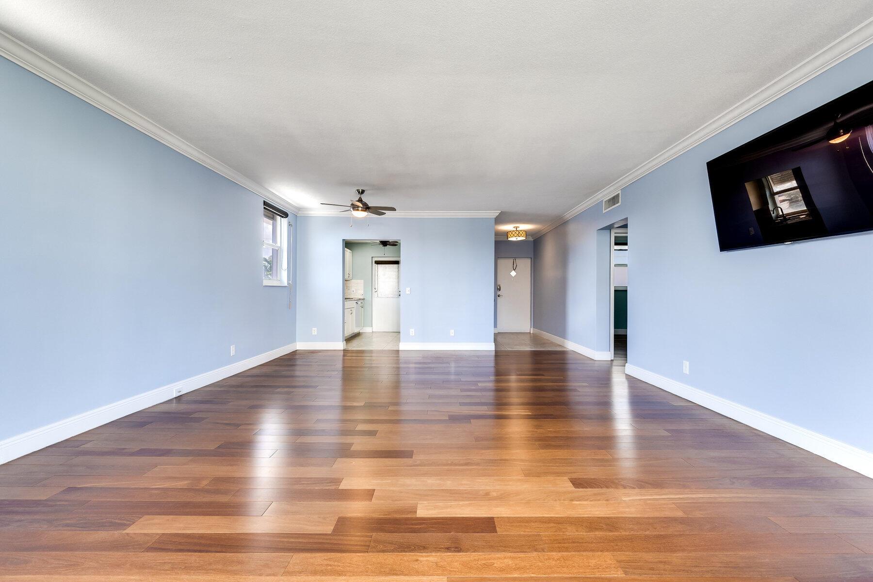 GOLD COAST TOWERS CONDO - Residential