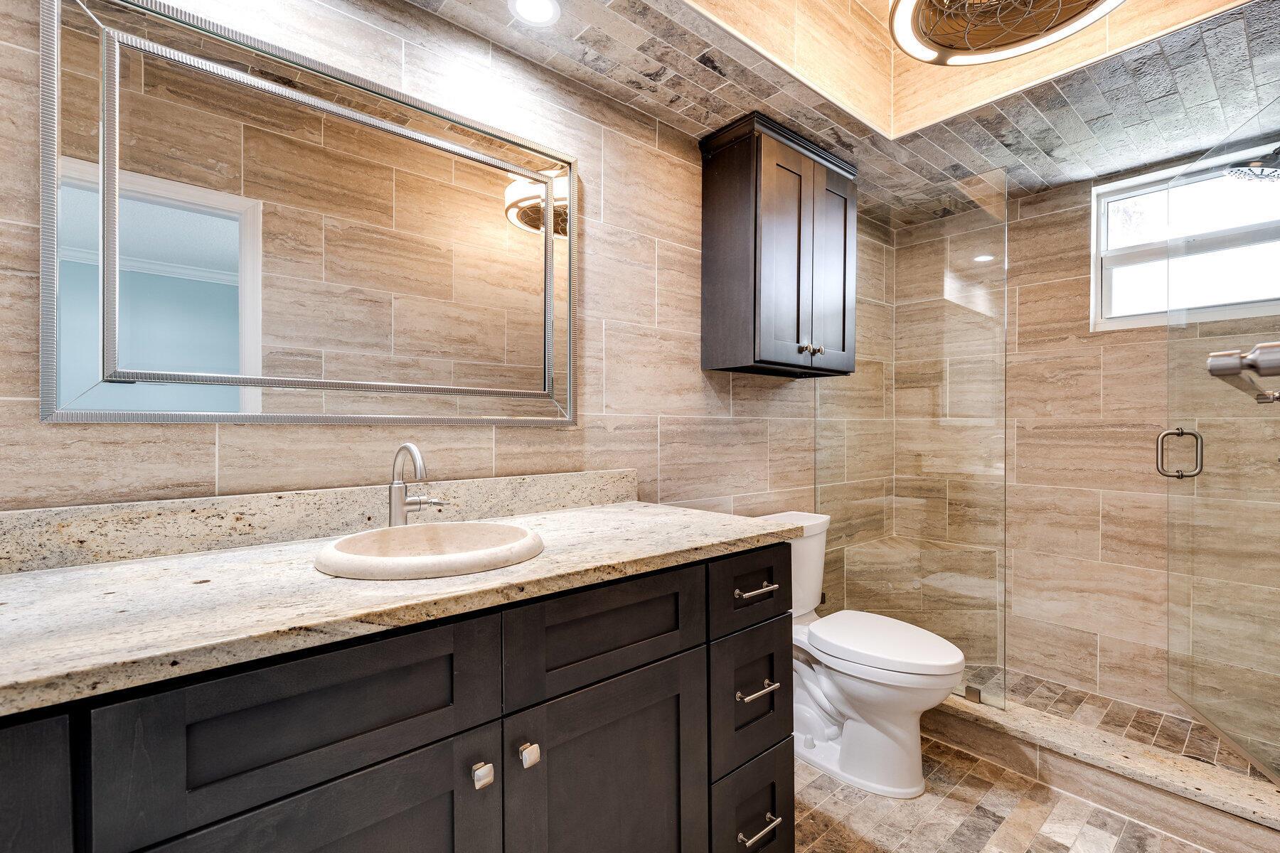GOLD COAST TOWERS CONDO - Residential
