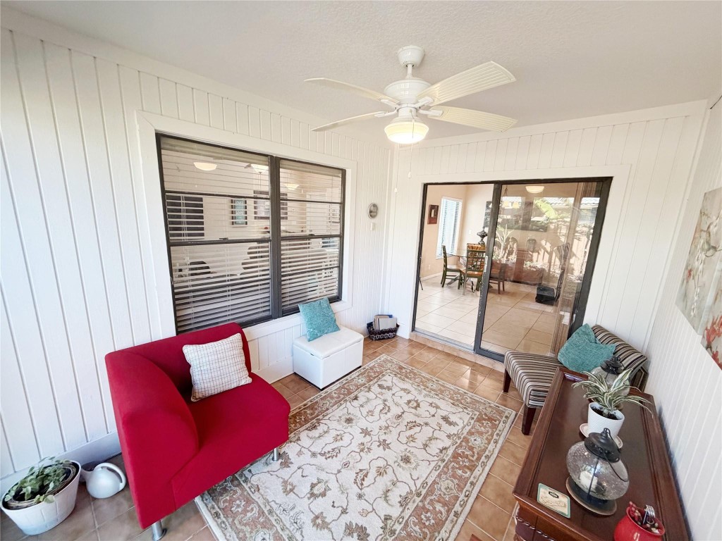 CORAL SPRINGS UNIVERSITY - Residential