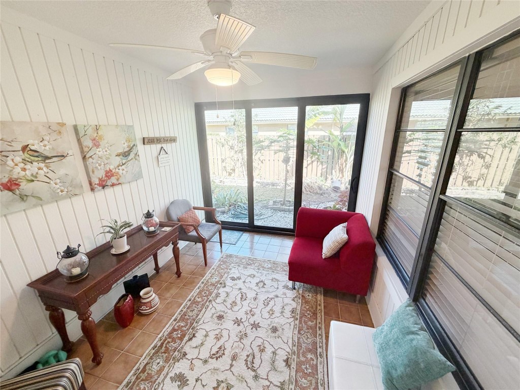 CORAL SPRINGS UNIVERSITY - Residential