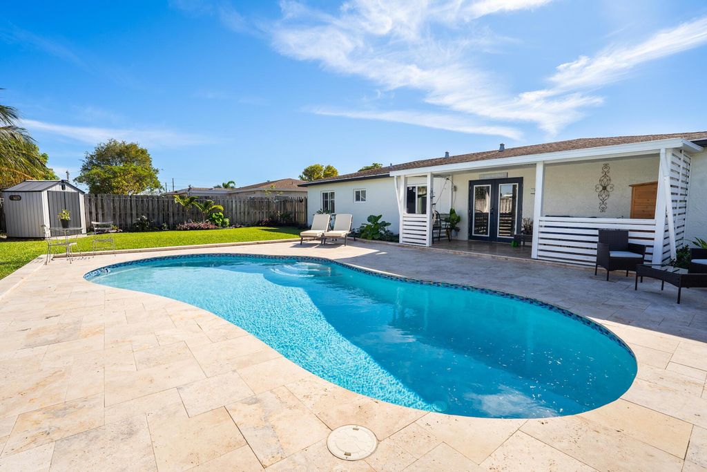 Photo of 11171 Ladino Street, Boca Raton, FL 33428 (MLS # R11046159)